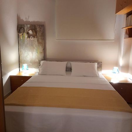 Balcony By The Sea Apartment ปาเลออน ซิฟลิคิออน ภายนอก รูปภาพ