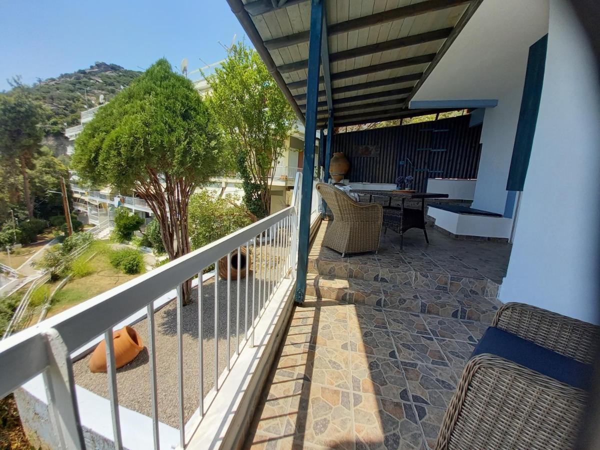 Balcony By The Sea Apartment ปาเลออน ซิฟลิคิออน ภายนอก รูปภาพ