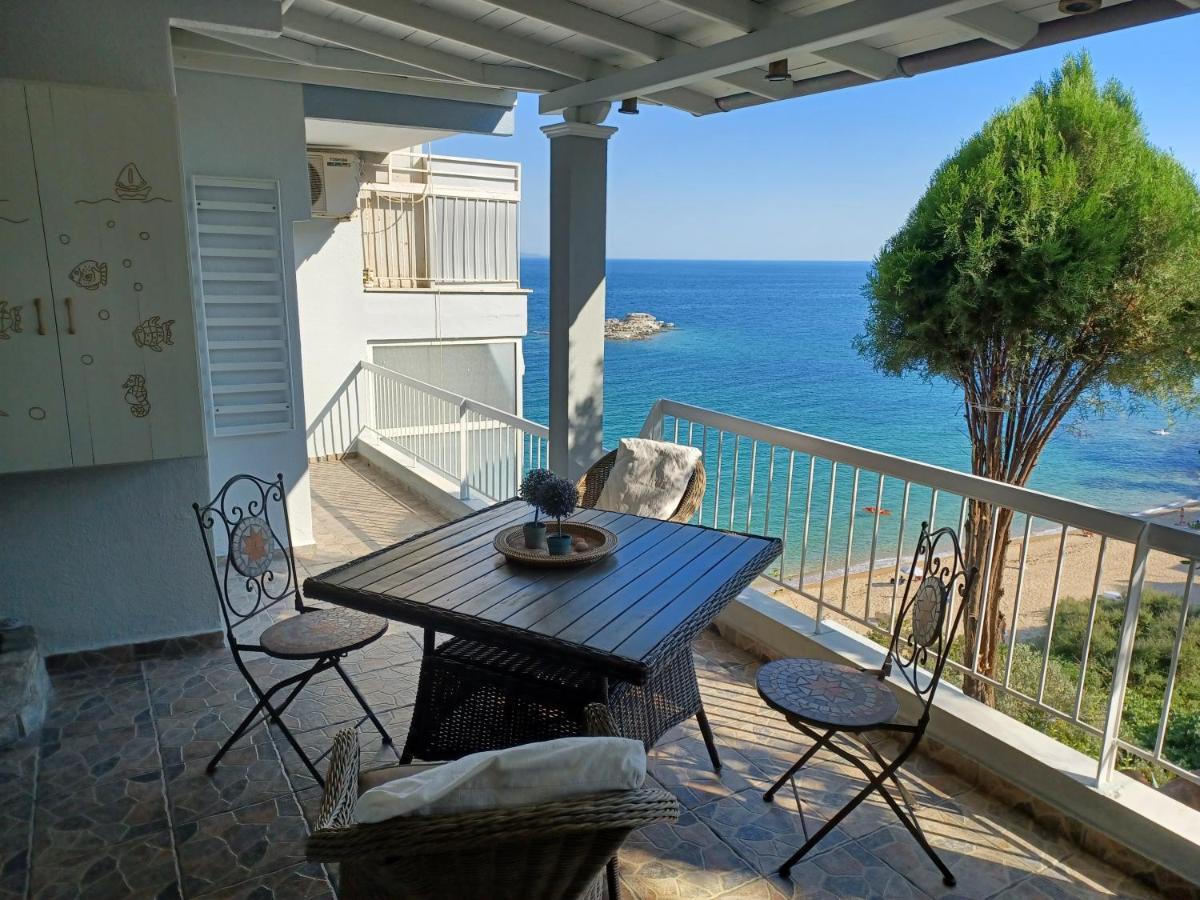 Balcony By The Sea Apartment ปาเลออน ซิฟลิคิออน ภายนอก รูปภาพ